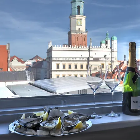 Oysters & Bubbles Gastro Rynek Square Poznań