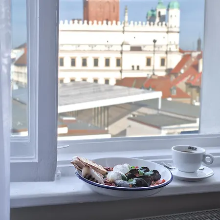 Oysters & Bubbles Gastro Rynek Square Poznań