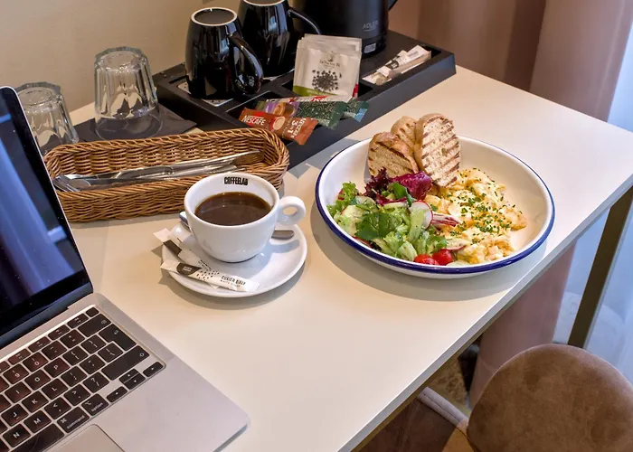 Oysters&bubbles Gastro Rynek Square Aparthotel Poznań