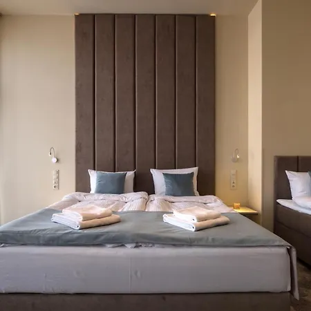 Oysters & Bubbles Gastro Rynek Square