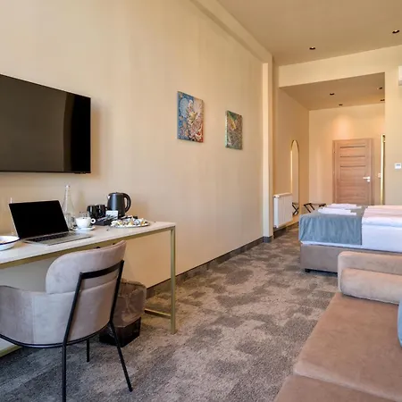 Oysters & Bubbles Gastro Rynek Square *