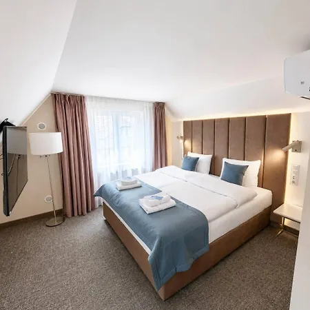 Aparthotel Oysters & Bubbles Gastro Rynek Square 3*