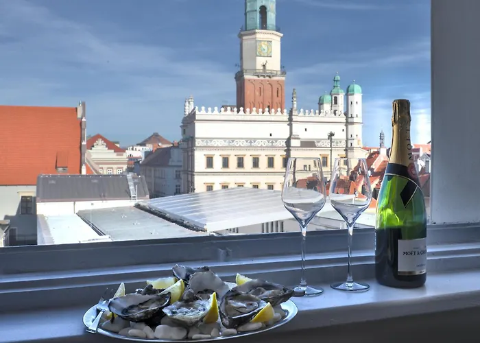 Oysters & Bubbles Gastro Rynek Square Poznan