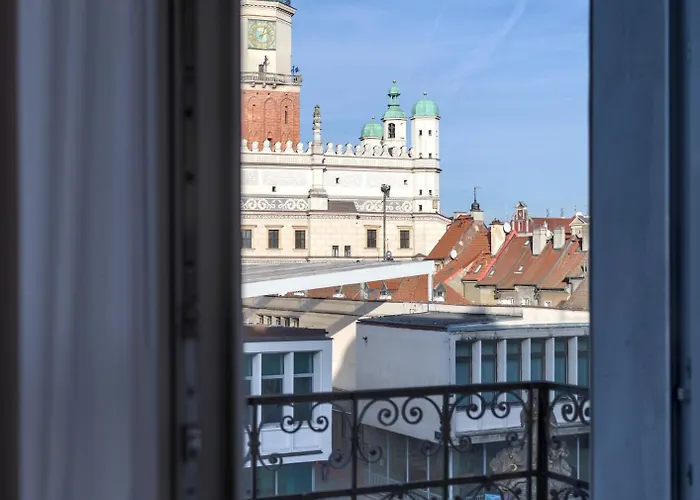 Oysters & Bubbles Gastro Rynek Square 3* Poznan