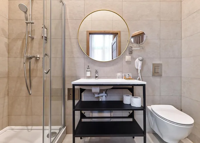 Oysters & Bubbles Gastro Rynek Square 3* Poznan