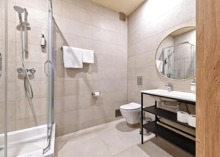 Oysters & Bubbles Gastro Rynek Square Poznan