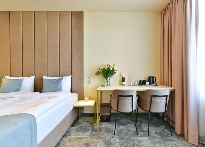 Oysters & Bubbles Gastro Rynek Square Poznan